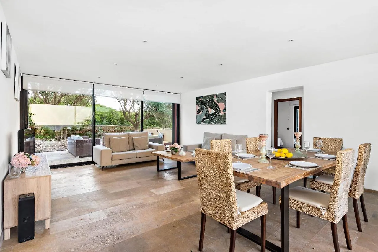 ביניבקה Villa Rosa 0*,
