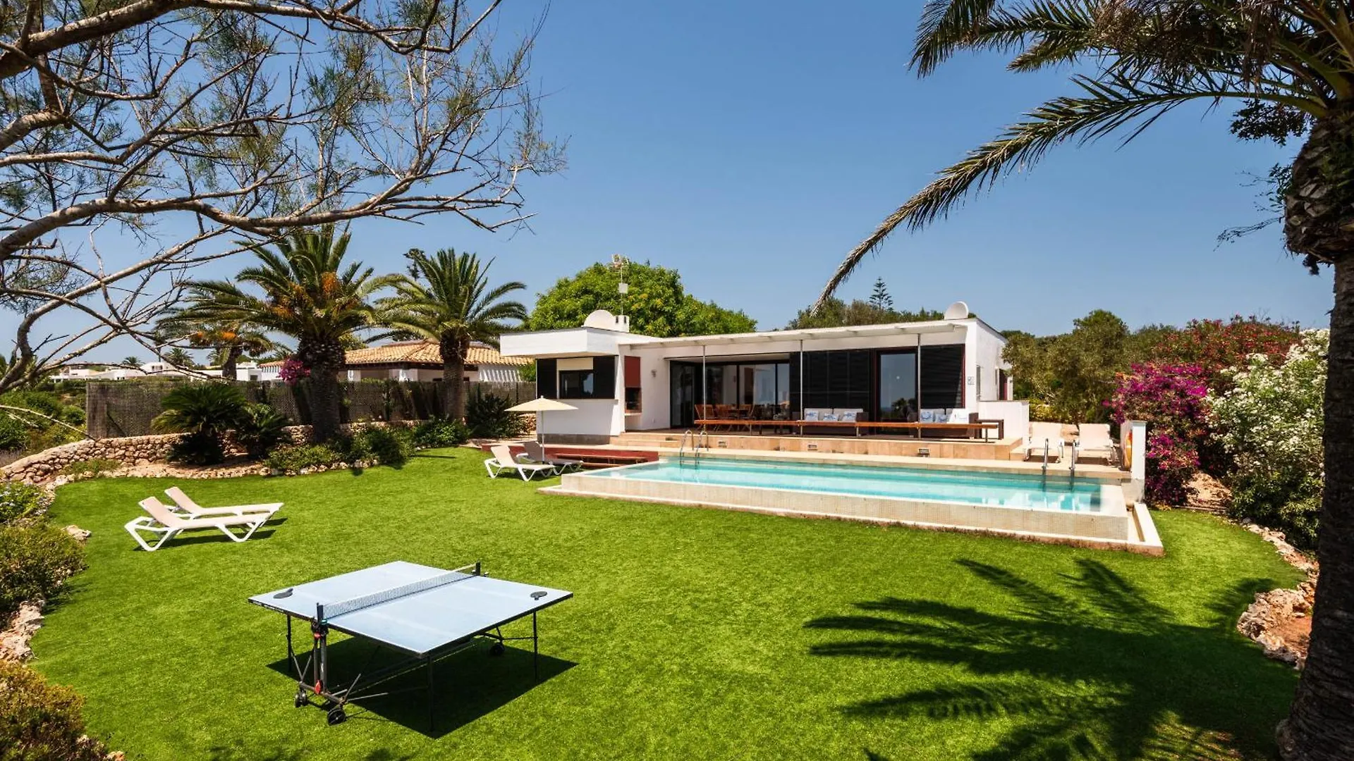 ביניבקה Villa Rosa 0*,  ספרד